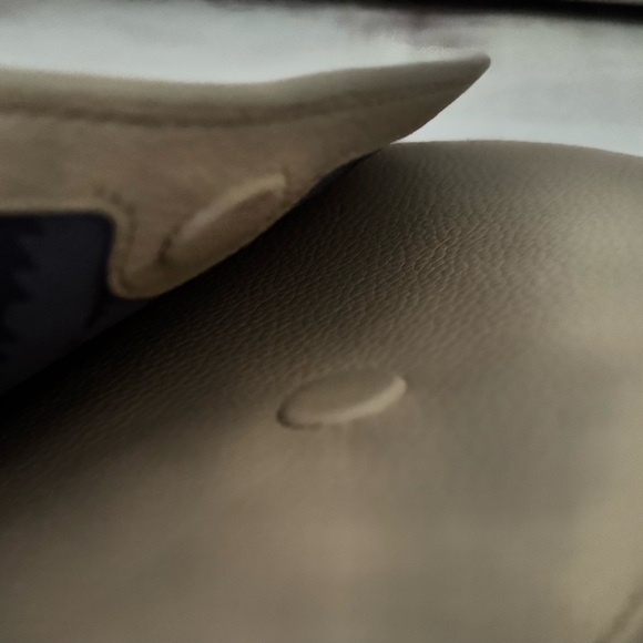 Thacker Taylor Pebbled Leather Crossbody Bag, NWT, New, Excellent condition - Picture 7 of 9